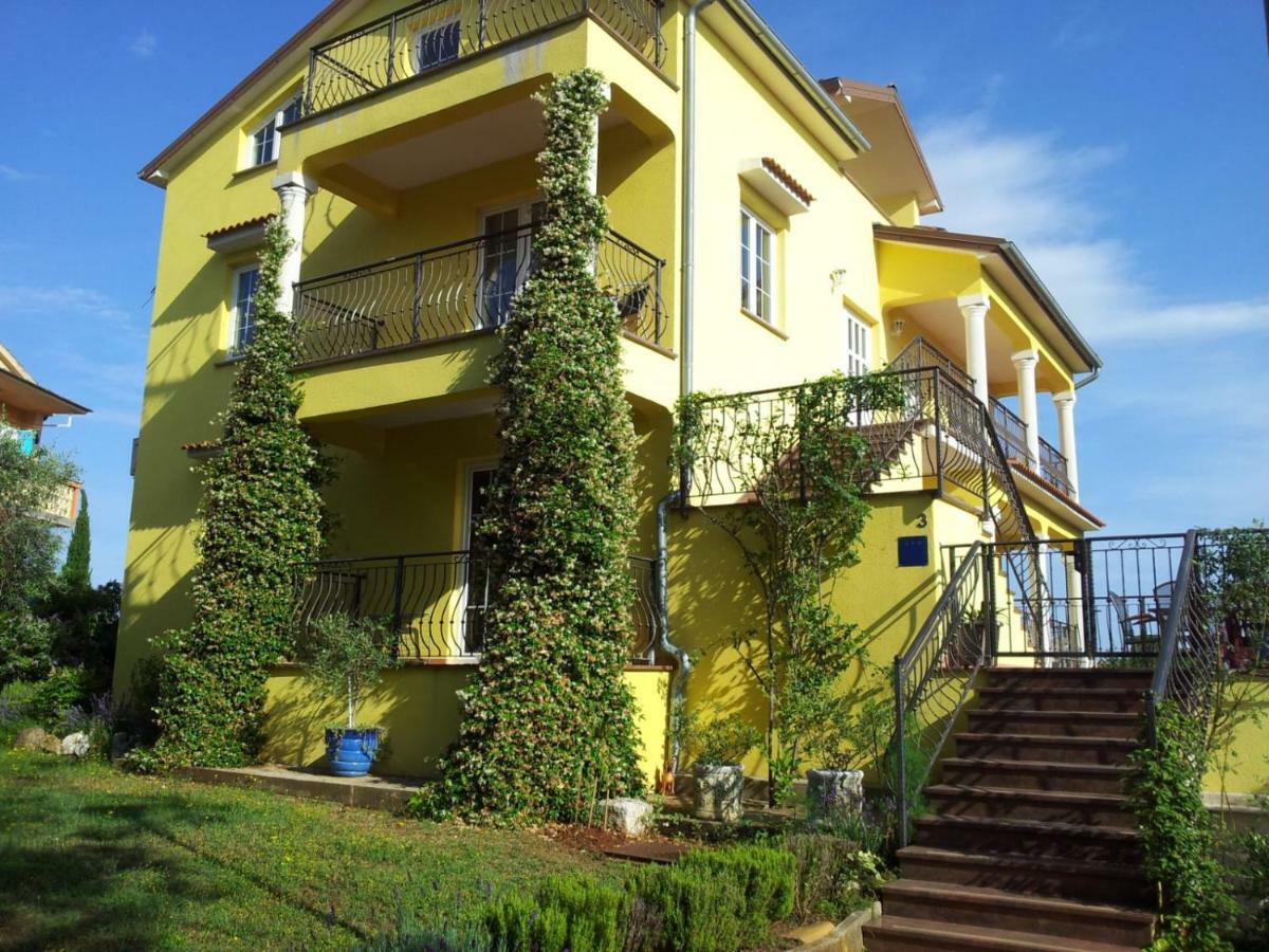 Apartment Luiza Funtana Εξωτερικό φωτογραφία